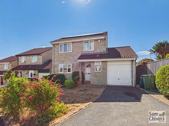 3 Bedroom Detached House For Sale In Pippin Close, Peasedown St. John, BA2