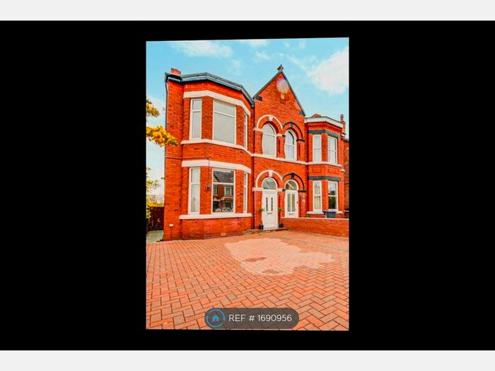 4 Bedroom Semi-Detached House To Rent In Dinorwic Road, Southport, PR8