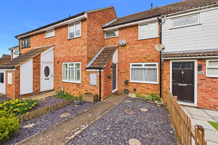 3 Bedroom Terraced House For Sale In Osprey Road, Biggleswade, Bedfordshire, SG18
