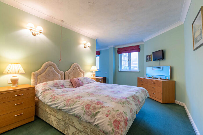 1 Bedroom Apartment For Sale In Hampsfell Grange, Grange-over-Sands, Cumbria, LA11
