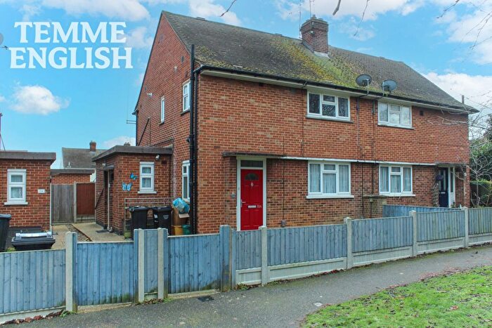 1 Bedroom Flat For Sale In Seven Acres, Wickford, SS11