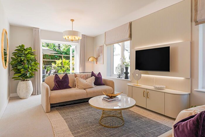 4 Bedroom Detached House For Sale In Chase Close, Wincanton, BA9