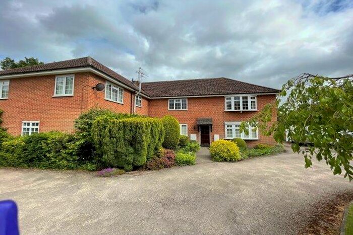 2 Bedroom Flat To Rent In Hutt Farm Court, Nottingham, NG15