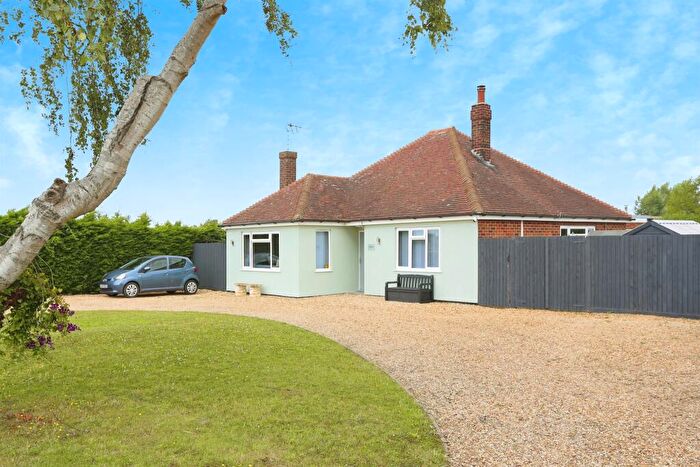 3 Bedroom Detached Bungalow For Sale In Stockhouse Lane, Surfleet, Spalding, PE11