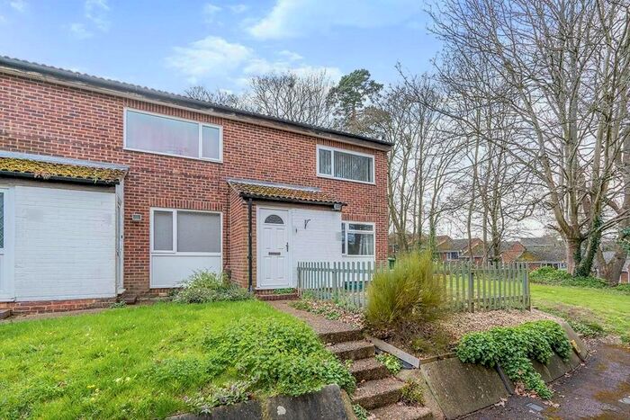 1 Bedroom Flat To Rent In Grafton Gardens, Southampton, Hampshire, SO16