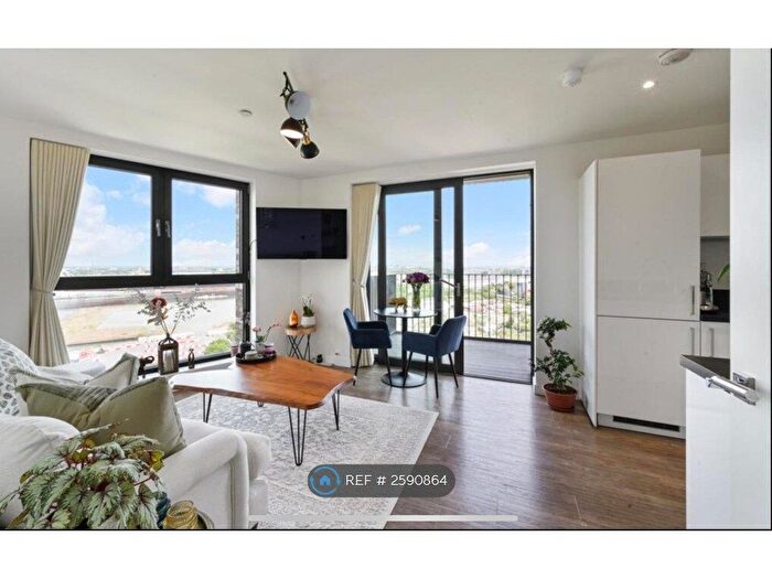 1 Bedroom Flat To Rent In Royal Docks, London, E16