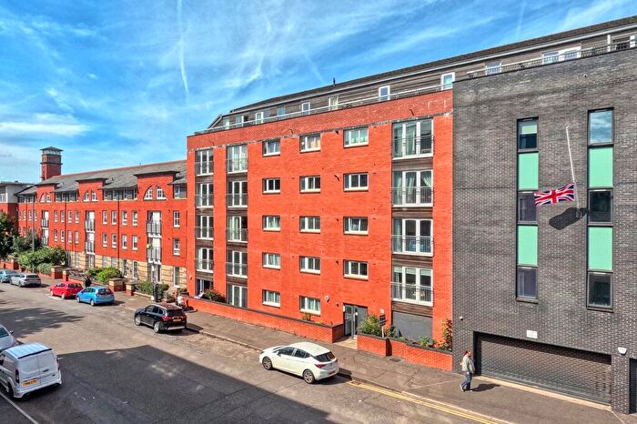 2 Bedroom Apartment For Sale In Beith Street, Partick, Glasgow, G11