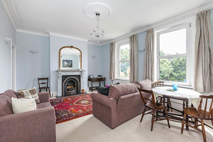 1 Bedroom Flat To Rent In Blackheath Grove, SE3