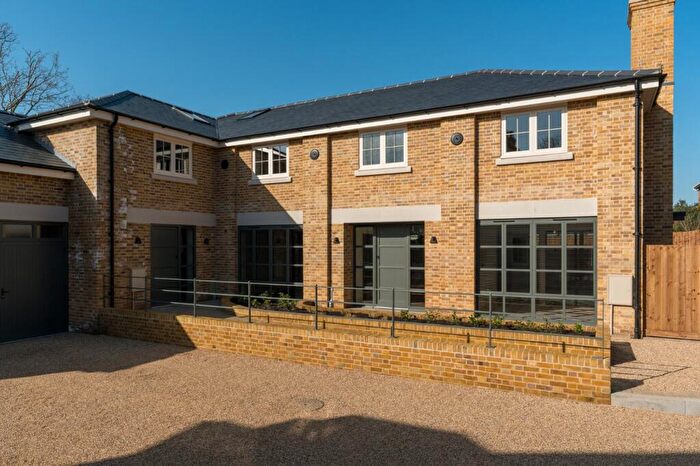 4 Bedroom Semi Detached House For Sale In Lexden Road, Lexden, Colchester, Essex, CO3