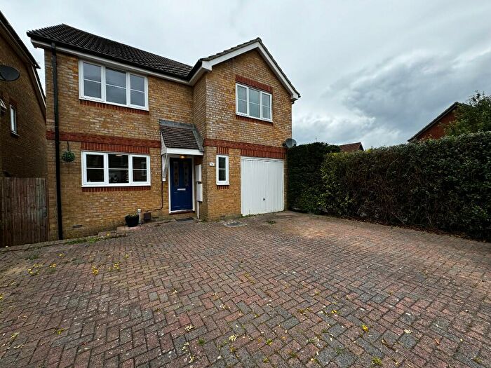 4 Bedroom Detached House To Rent In Barber Close, Crawley, West Sussex, RH10
