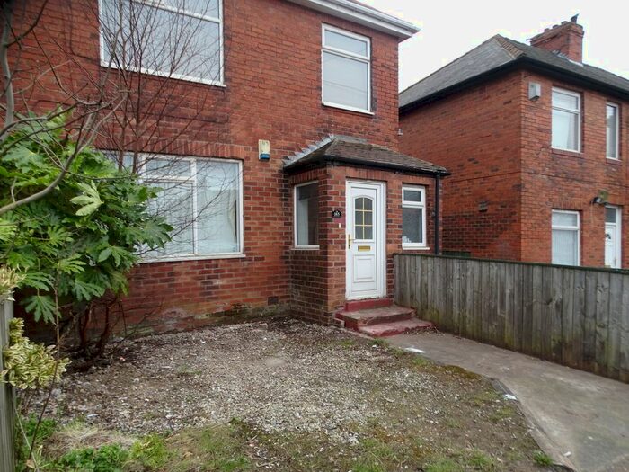 2 Bedroom Flat To Rent In Stamfordham Road, North Fenham, Newcaslte Upon Tyne NE5