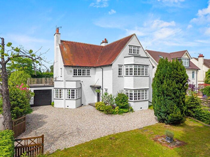 5 Bedroom Detached House For Sale In Ledborough Lane, Beaconsfield, Buckinghamshire, HP9
