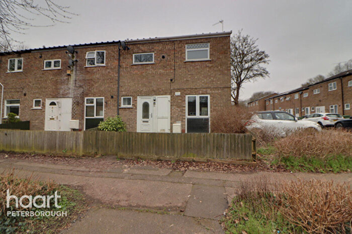 3 Bedroom End Of Terrace House To Rent In Brynmore, Peterborough, PE3