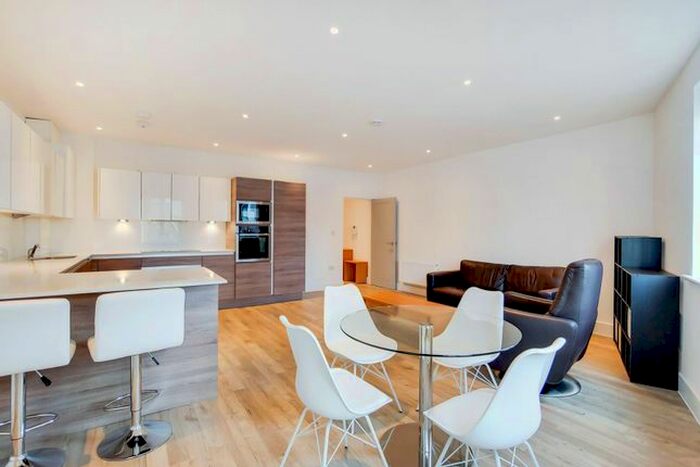 1 Bedroom Flat To Rent In Brune Street, Spitalfields, London, E1