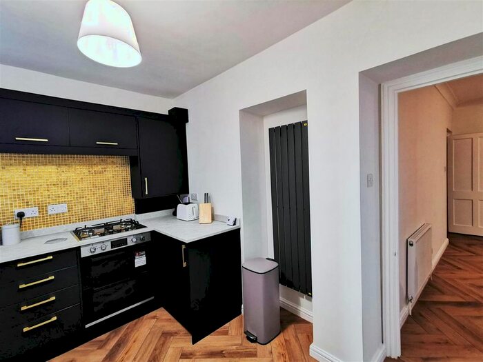 2 Bedroom Flat To Rent In Camden Crescent, Dover, CT16