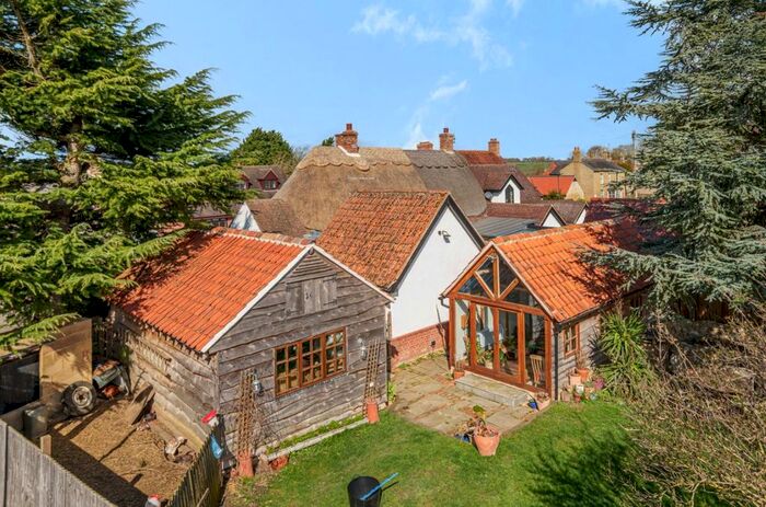 3 Bedroom Cottage For Sale In High Street, Stagsden, Bedford, MK43