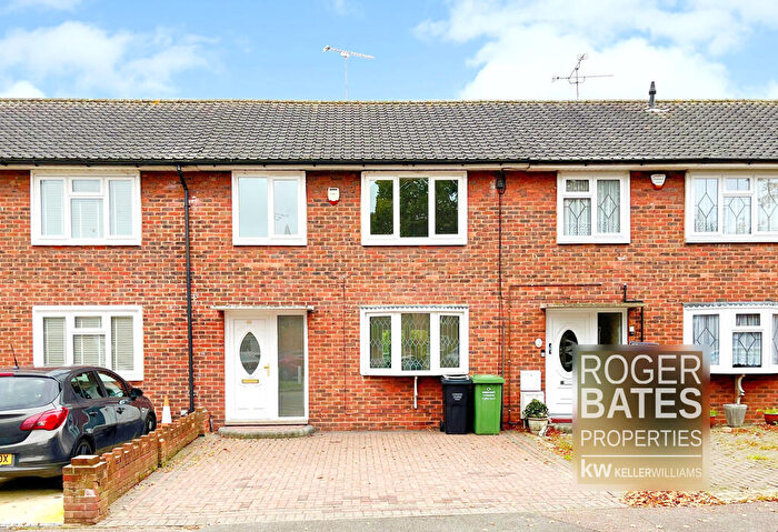 3 Bedroom Terraced House To Rent In Witchards, Kingswood, Basildon, Essex, SS16