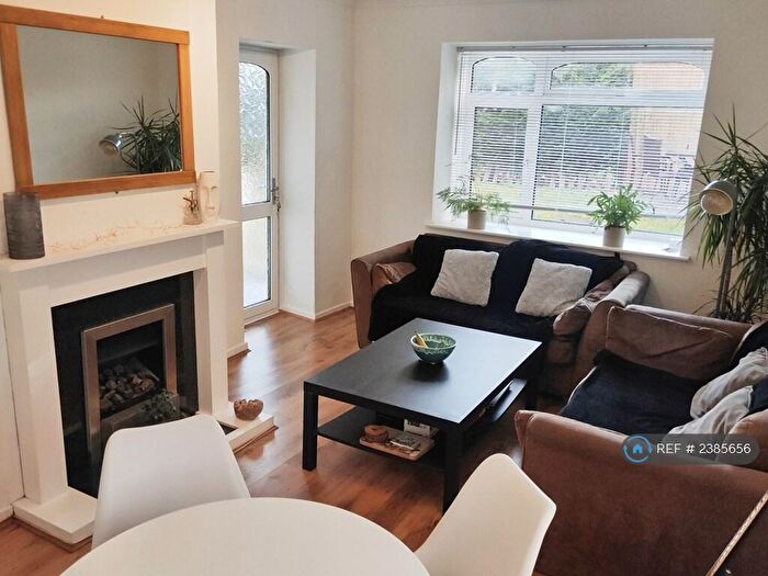 2 Bedroom Flat To Rent In Masters Road, Leamington Spa, CV31