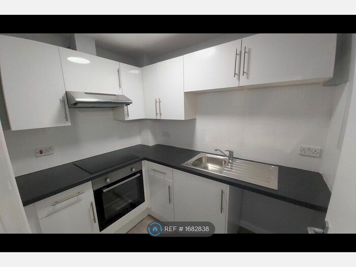 2 Bedroom Flat To Rent In Christchurch Road, Bournemouth, BH7