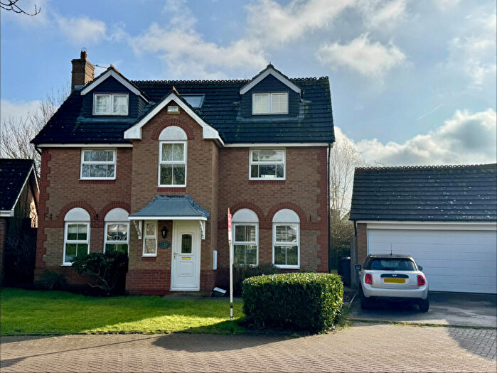 6 Bedroom Detached House For Sale In Hayward Close, Walkington, HU17