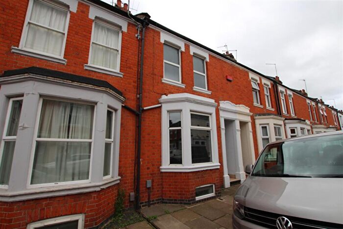 3 Bedroom Terraced House For Sale In Ashburnham Road, Northampton, NN1