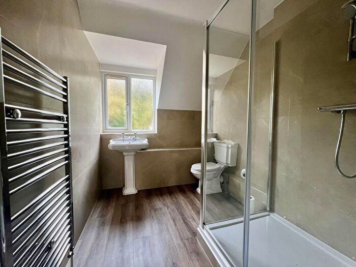 1 Bedroom Detached House To Rent In Longmoor Road, Liphook, GU30