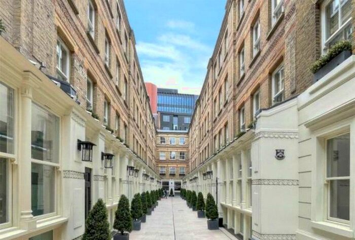 2 Bedroom Flat To Rent In Dyer's Building, Holborn, London, EC1N