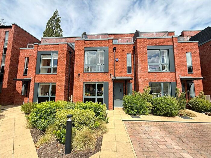 4 Bedroom Semi-Detached House For Sale In Lakenheath Close, Didsbury, M20