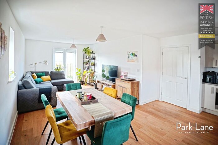 2 Bedroom Flat For Sale In Gibson Road, Bishops Stortford, CM23