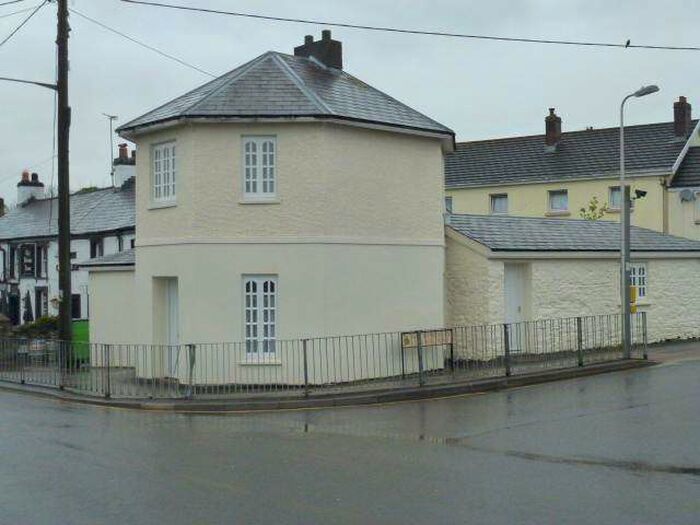 2 Bedroom House To Rent In Old St Clears Road, Johnstown, Carmarthen, SA31