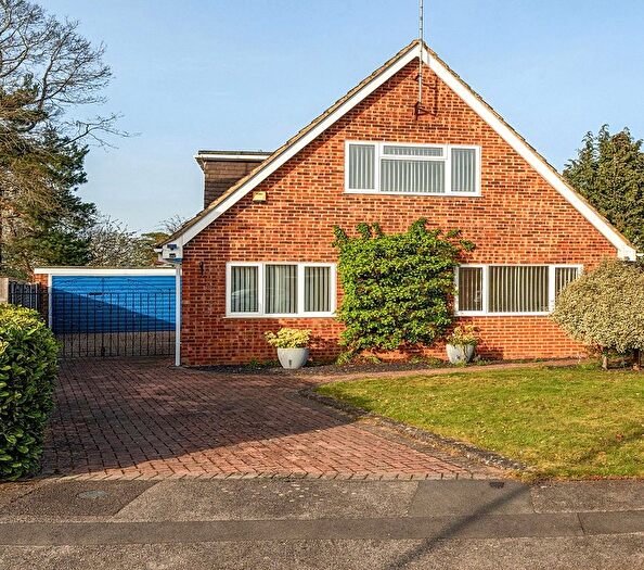 3 Bedroom Detached House For Sale In Tanglewood, Finchampstead, Wokingham, Berkshire, RG40
