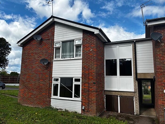 2 Bedroom Apartment To Rent In Douglas Gardens, Berkhamsted, HP4