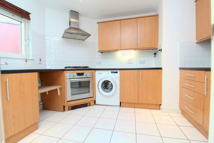 1 Bedroom Flat To Rent In Winkfield Road, London, N22