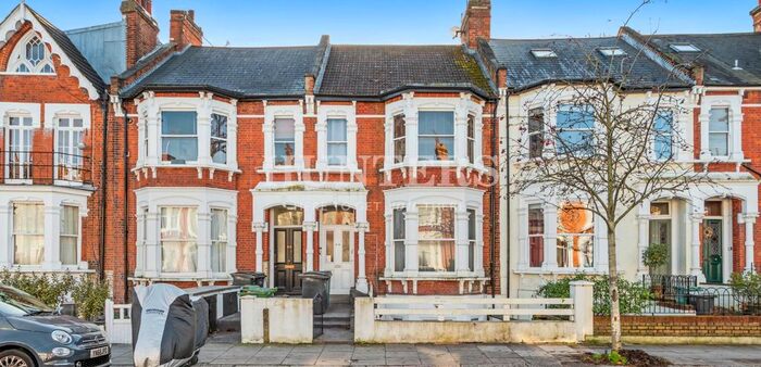 Studio To Rent In Hillfield Road, West Hampstead, NW6