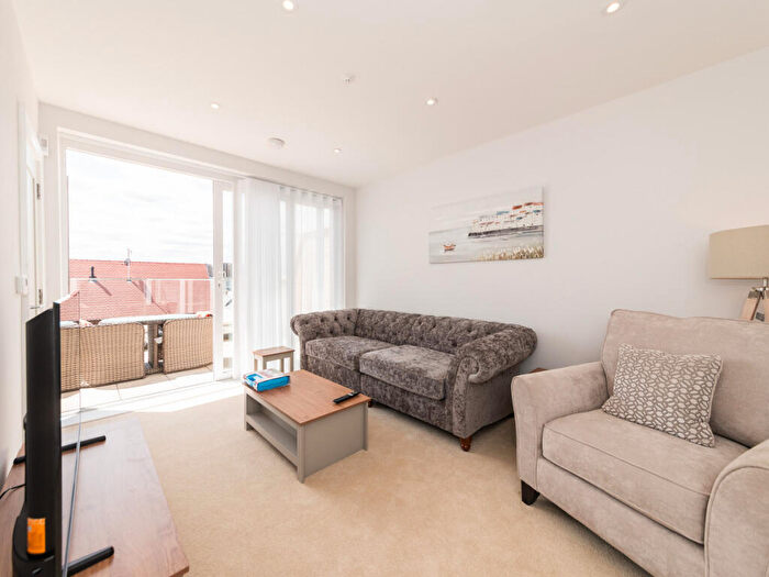 4 Bedroom Terraced House To Rent In Maine Street, Reading, RG2