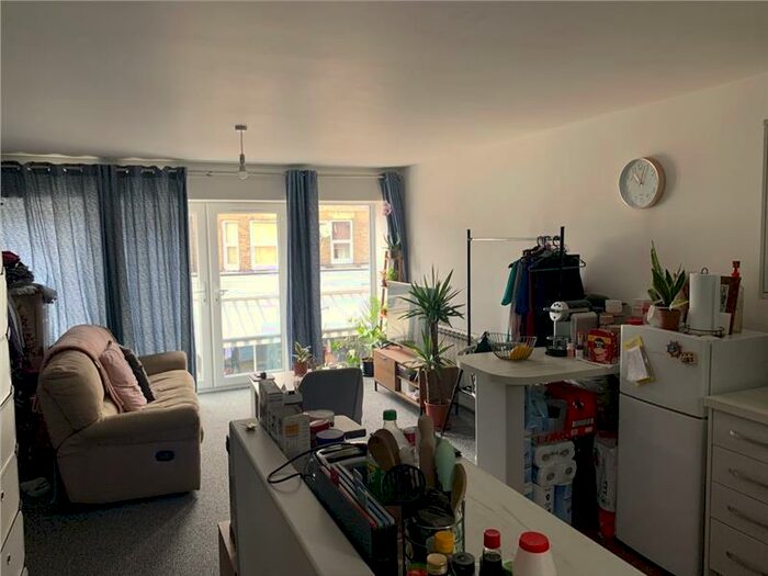 Apartment To Rent In Apartment, Maxislaney Court, - Regent Road, Great Yarmouth, Norfolk, NR30