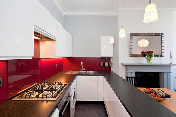 2 Bedroom Flat To Rent In Gloucester Road, London, SW7