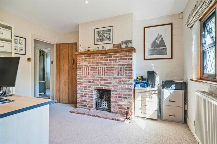 4 Bedroom Detached House For Sale In Wantley Corner, Mead Lane, Storrington, West Sussex, RH20