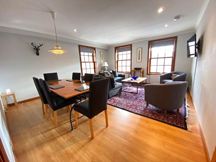 2 Bedroom Flat To Rent In Niddry Street, Old Town, Edinburgh, EH1