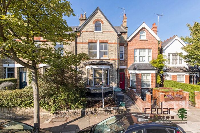 3 Bedroom Flat To Rent In Muswell Avenue, Muswell Hill, N10