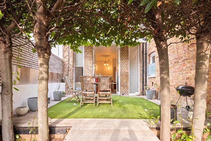2 Bedroom Flat For Sale In Greencroft Gardens, South Hampstead, NW6