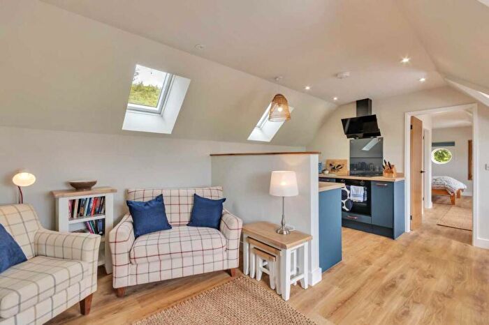 1 Bedroom Coach House To Rent In Baldwins Gate, ST5