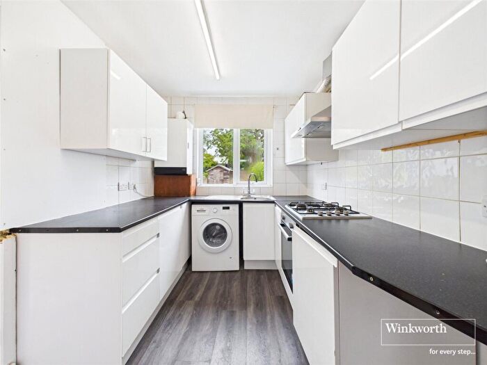 3 Bedroom Semi-Detached House To Rent In Regal Way, Harrow, HA3