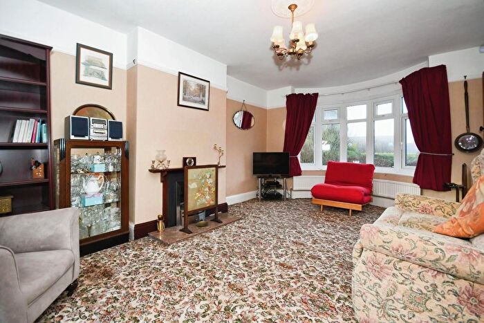 2 Bedroom Detached House For Sale In Ashover Road, Old Tupton, Chesterfield, S42