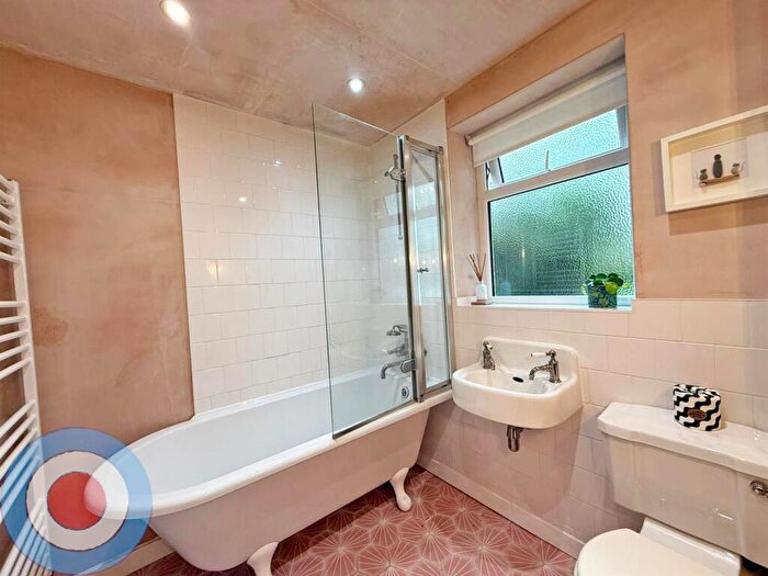 1 Bedroom House To Rent In Tintern Avenue Manchester, M20