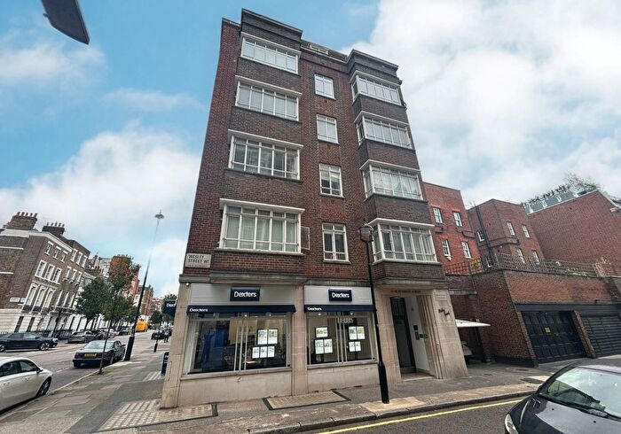 2 Bedroom Flat For Sale In Flat Wesley Court, - Weymouth Street, Marylebone, London, W1G