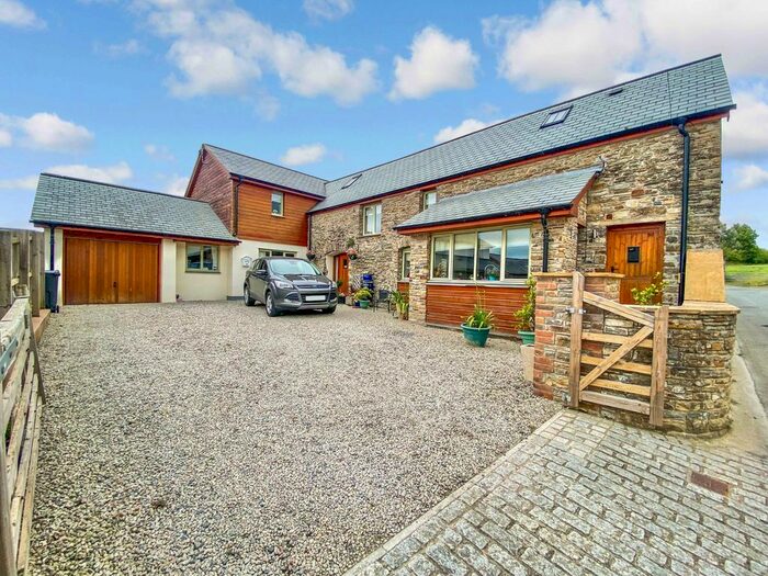 Houses for sale & to rent in EX31 2JL, BICKINGTON PARK, Bickington