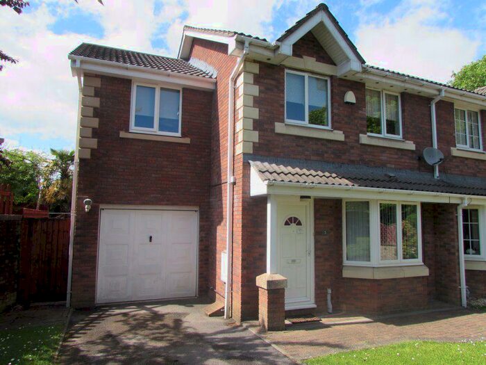 4 Bedroom House To Rent In Vale Reach, Pencoed, Bidgend, CF35