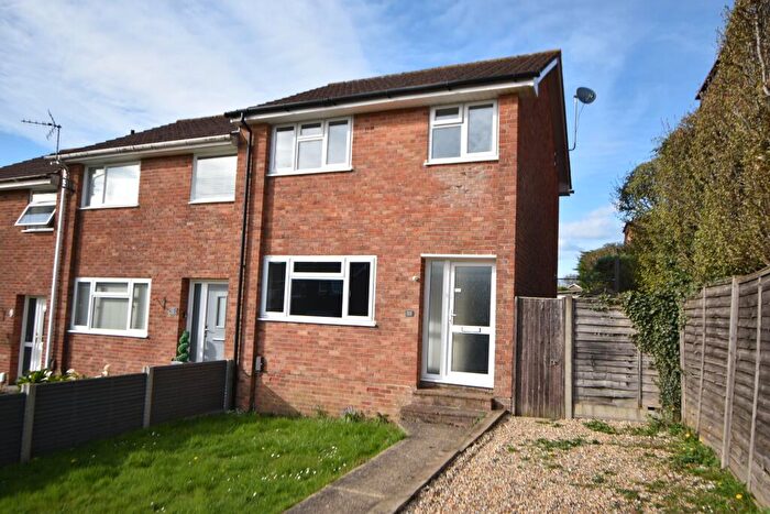 2 Bedroom End Of Terrace House For Sale In Bevan Road, Waterlooville, PO8
