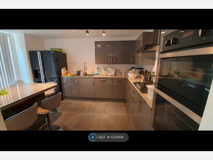 3 Bedroom Maisonette To Rent In Girdlestone Walk, London, N19